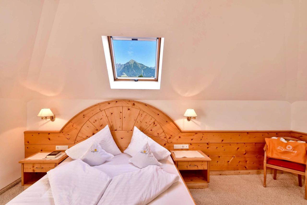 Hotel Sonnenburg Мерано Екстер'єр фото